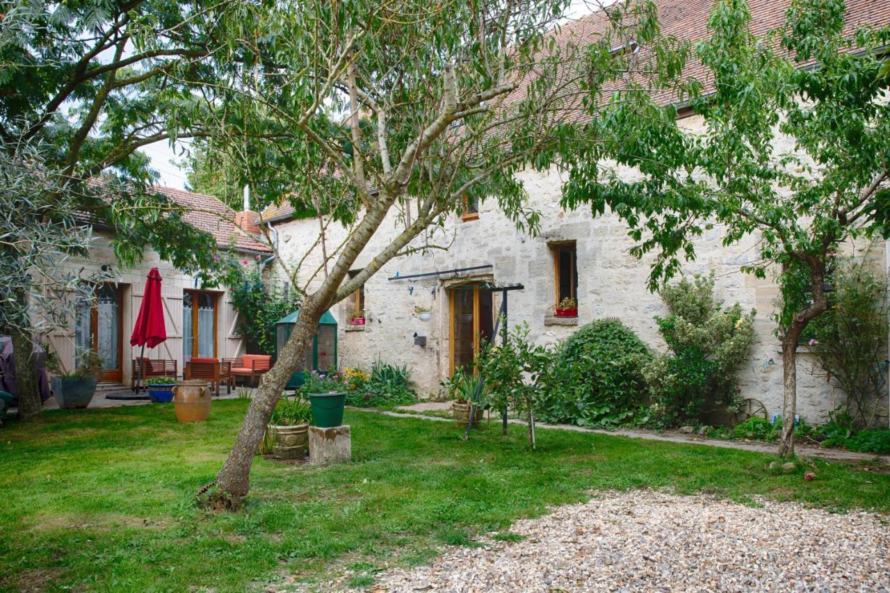 La Ferme Des Nonains Apartment Montjavoult Exterior photo